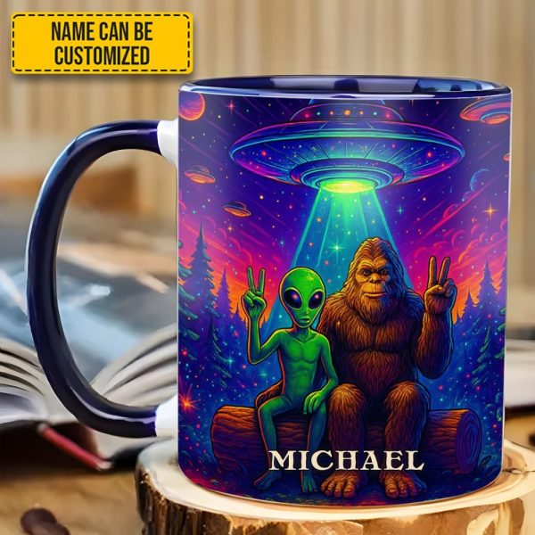 Intergalactic Buddies – Personalized Bigfoot & Alien Accent Mug