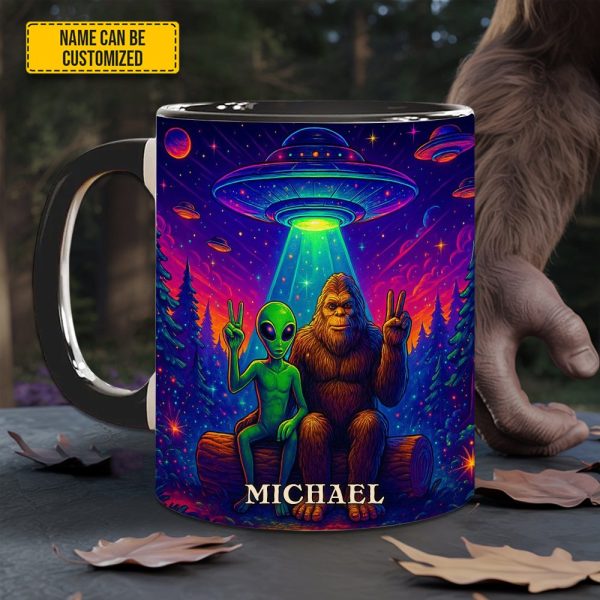 Intergalactic Buddies – Personalized Bigfoot & Alien Accent Mug