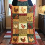 Barnyard Beauty Table Runner