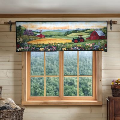 Rolling Hills Farm Quilted Valance