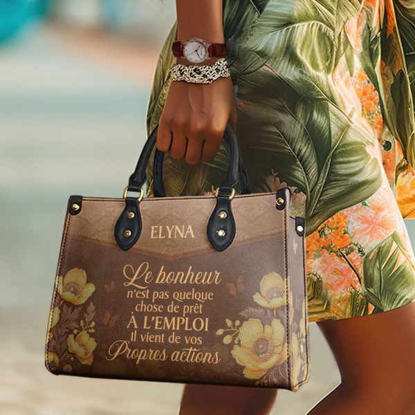 Le Bonheur N’Est Pas Quelque Chose De Prêt À L’Emploi - Personalized Leather Handbag Sb603